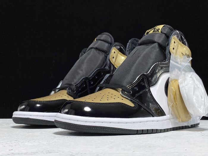 air jordan 1 metallic gold 861428-007