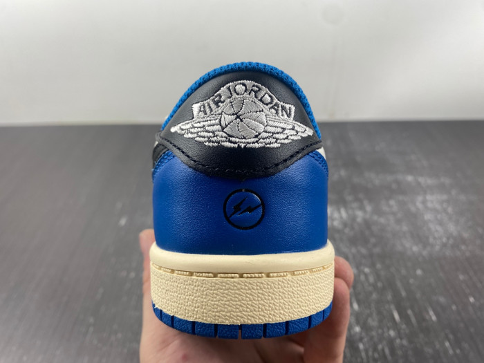 (kids)travis scott x fragment x air jordan 1 low og dm7866-1401