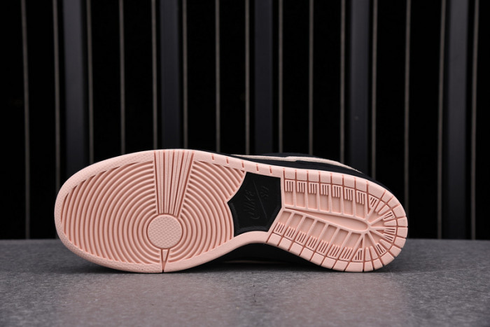 nike sb dunk low black washed coral bq6817-003