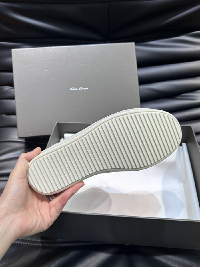 (canvas) r1ck 0wens ro-109