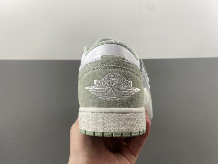 air jordan 1 low “light green” fn5214-131