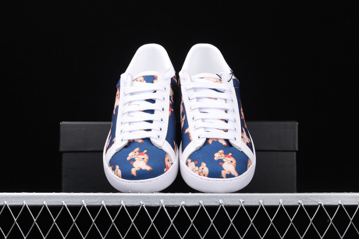 gi ace embroidered low-top sneaker h903p110