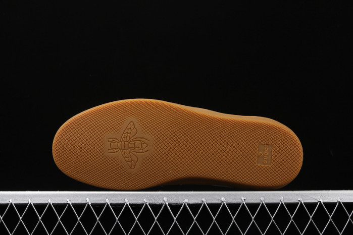 gi ace embroidered low-top sneaker h903p113