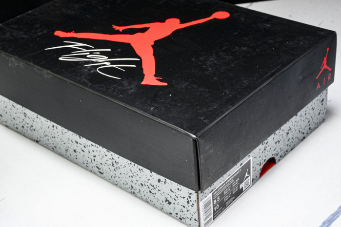 Jordan 4 UNC Tar Heels PE HV9204-407