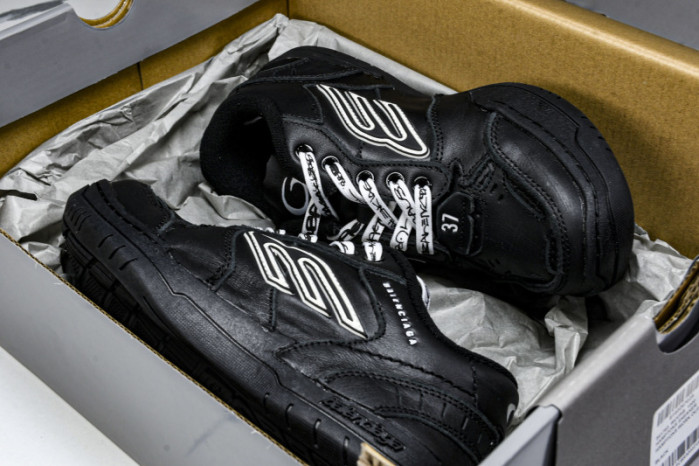 BL Hamptons Worn-Out BHW-7