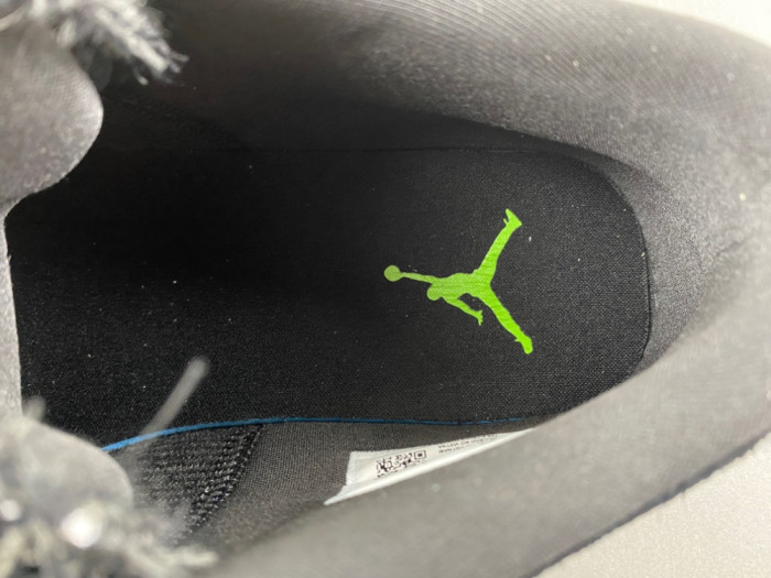 Air Jordan 1 low “Fortune Fly” HQ3442-001