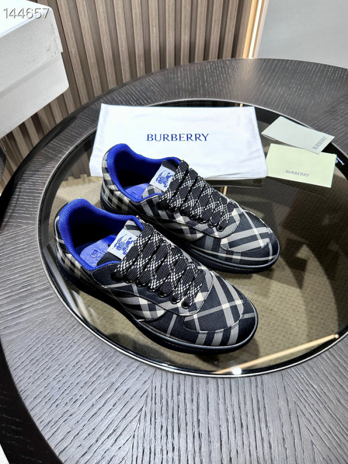 BUBERY SNEAKER 23150