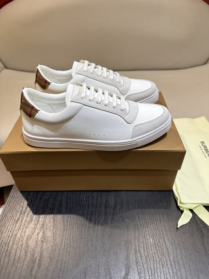 BUBERY SNEAKER 23152