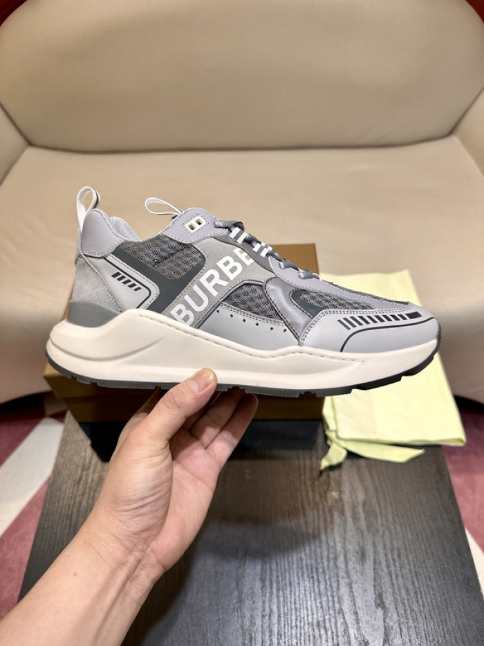 BUBERY SNEAKER 23157