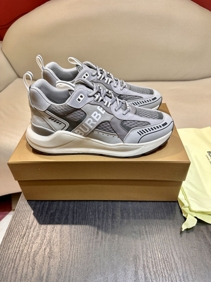 BUBERY SNEAKER 23157