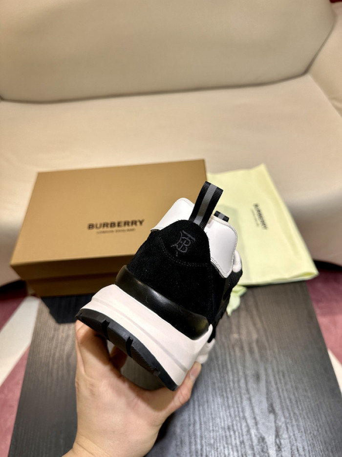 BUBERY SNEAKER 23159