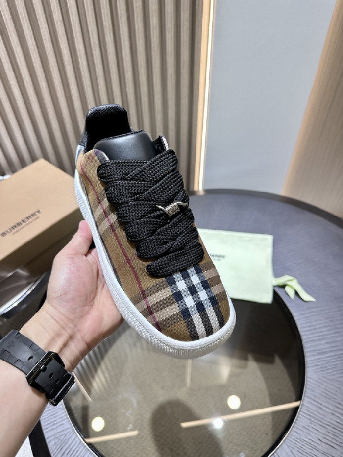 BUBERY SNEAKER 23164