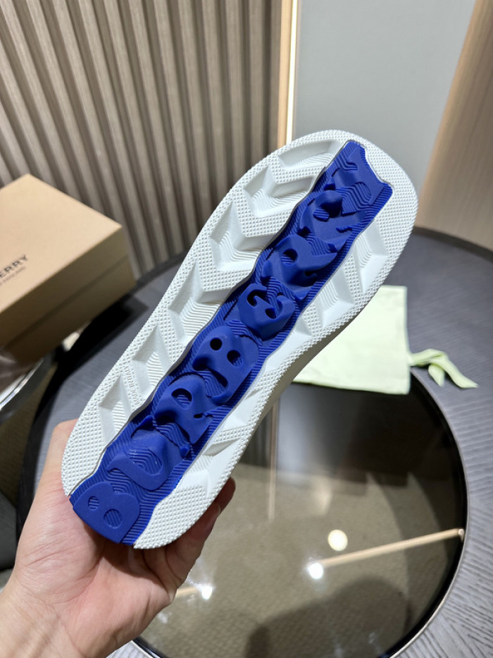 BUBERY SNEAKER 23166