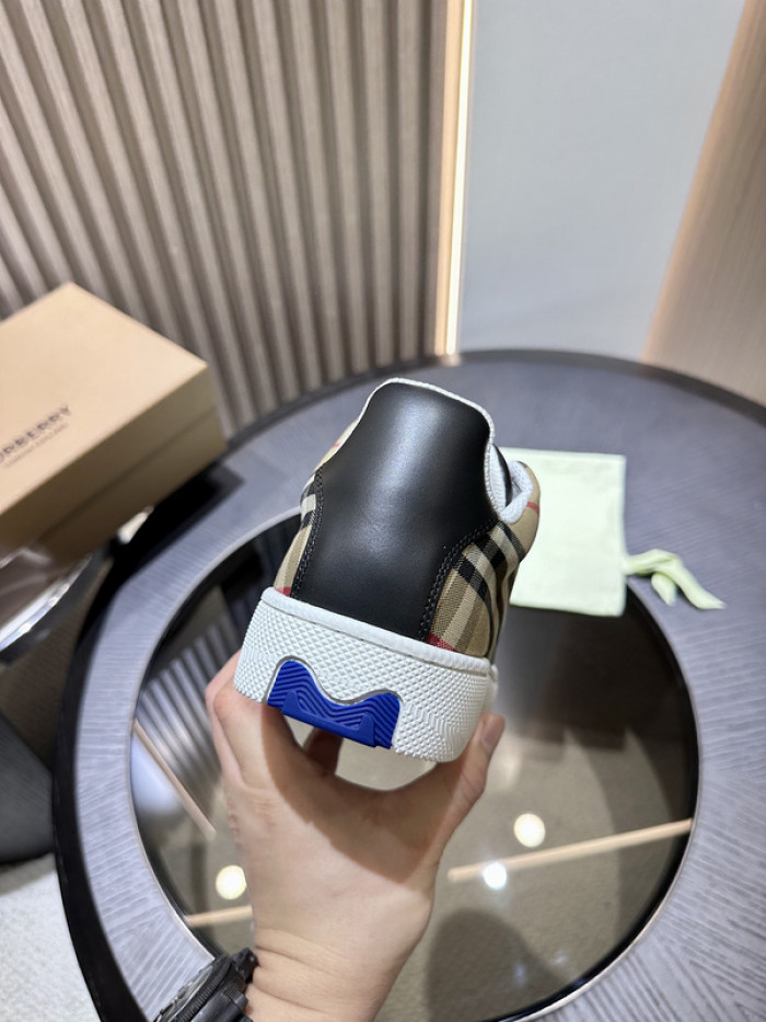 BUBERY SNEAKER 23166