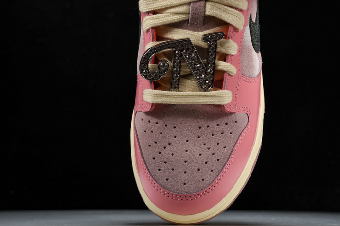 nike dunk low lx barbie (women