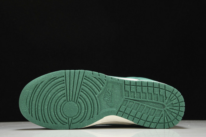 nike dunk low se 85 neptune green do9457-101