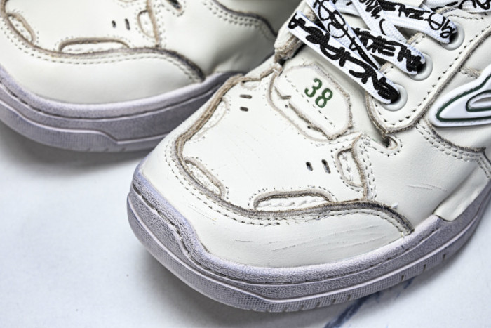 BL Hamptons Worn-Out BHW-10