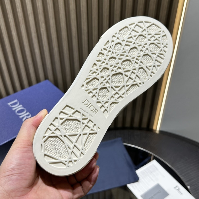 DR B33 LOW-TOP SNEAKERS DR-109