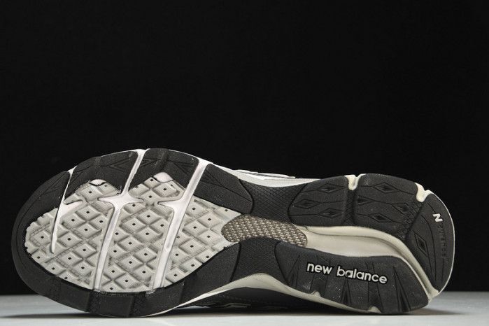 new Ba1an*e 990v3 elephant grey navy m990gj3