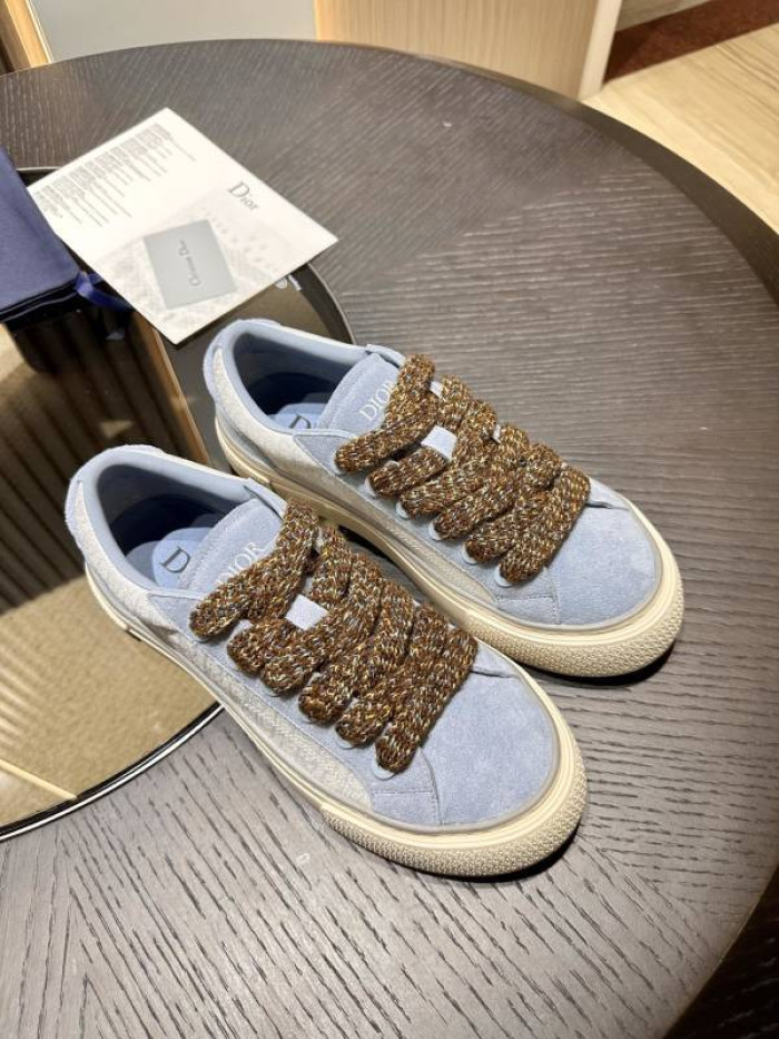 DR B33 LOW-TOP SNEAKERS DR-136