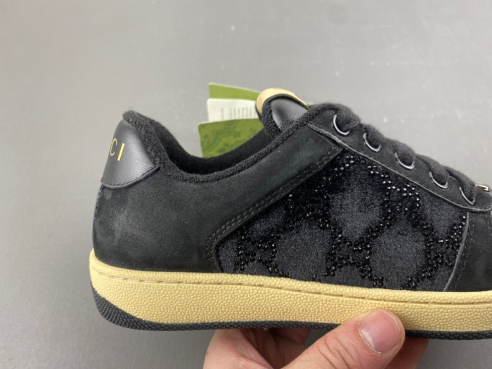 LOW-TOP SNEAKER 90656