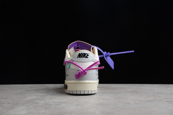 nike dunk low of lot 28 of 50 dm1602-111